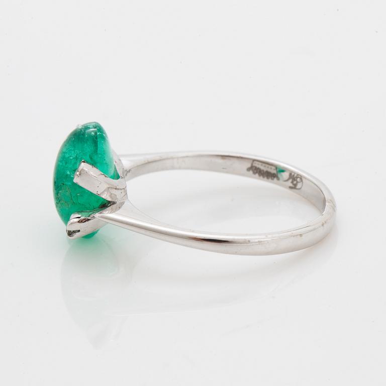 18K white gold cabochon emerald and diamond ring.