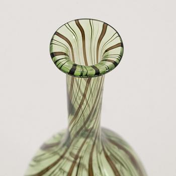 Eva Englund, skål samt flaska/vas, graalteknik, Orrefors, 1977-1978.