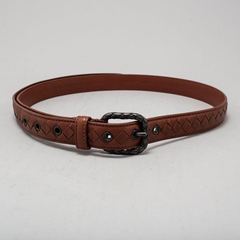 A Bottega Veneta leather belt.