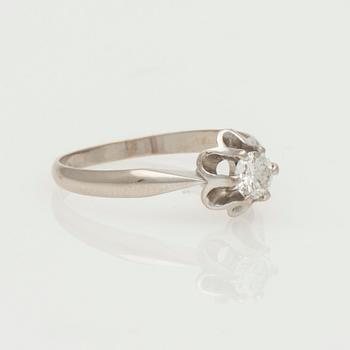 RING, briljantslipad diamant, 18K vitguld. Kultakeskus 1981.