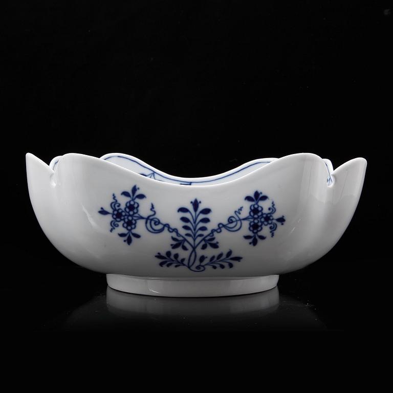 PARTI PORSLIN, 4 delar, Meissenliknande märke, 1900-tal.