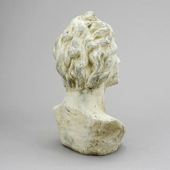 SKULPTUR, bemålat och patinerat lergods, 1900-tal.