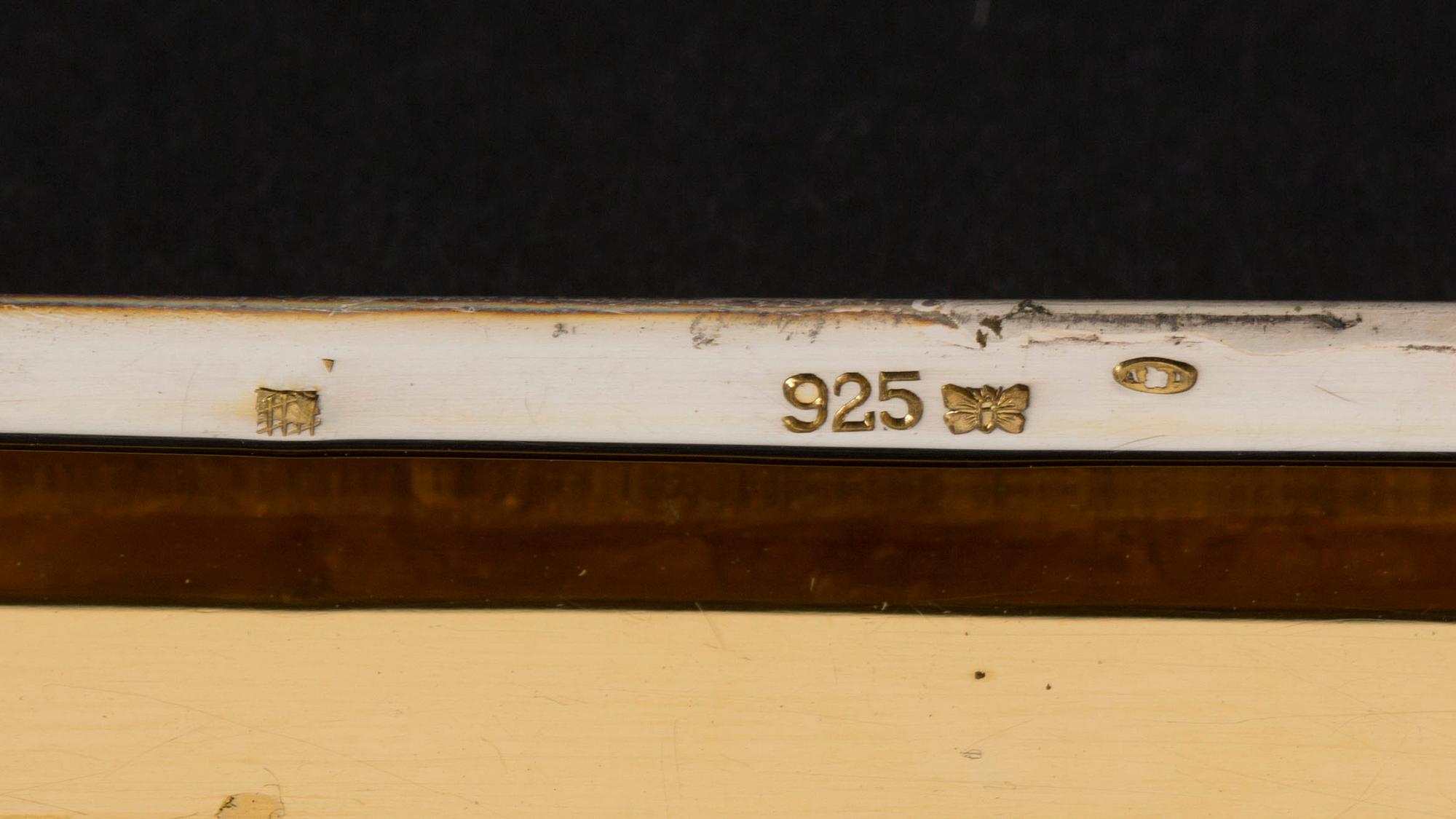 CIGARETTETUI, silver, Frankrike, svenska importstämplar. Vikt ca 148 g.