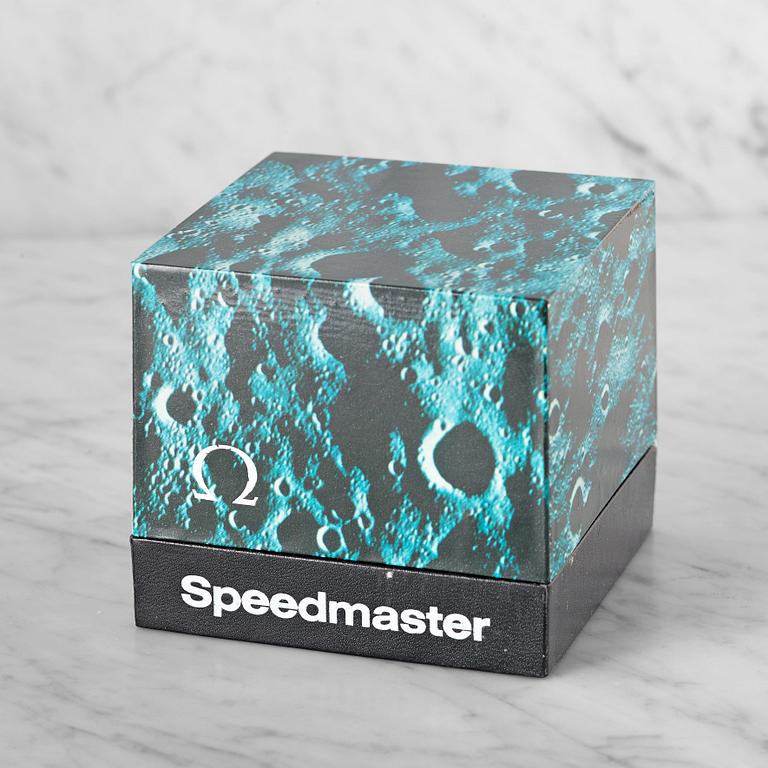 OMEGA, Speedmaster "Moon Crater Box".