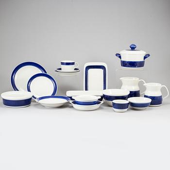 A Hertha Bengtson dinner service "Koka blå", Rörstrand, 20th Century. (52 pieces).