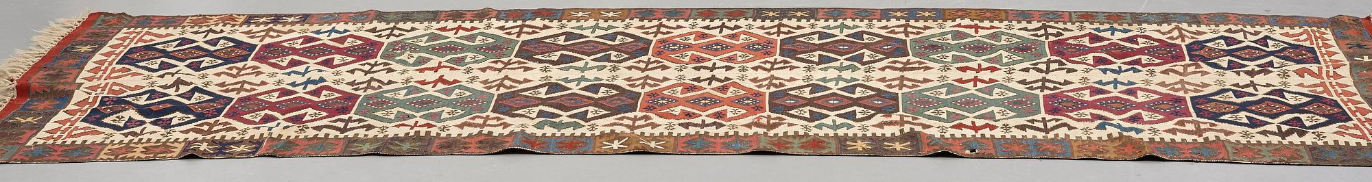 Matta, kelim, antik Aksaray, Anatolisk, ca 383,5-409 x 151-159 cm.