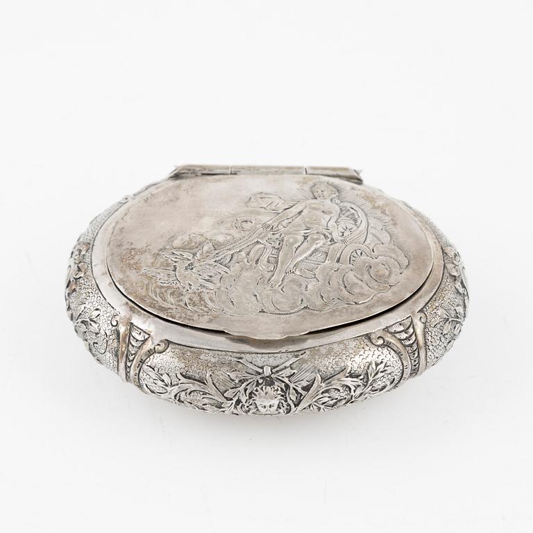 A French silver box, 18th century. Louis XV.
