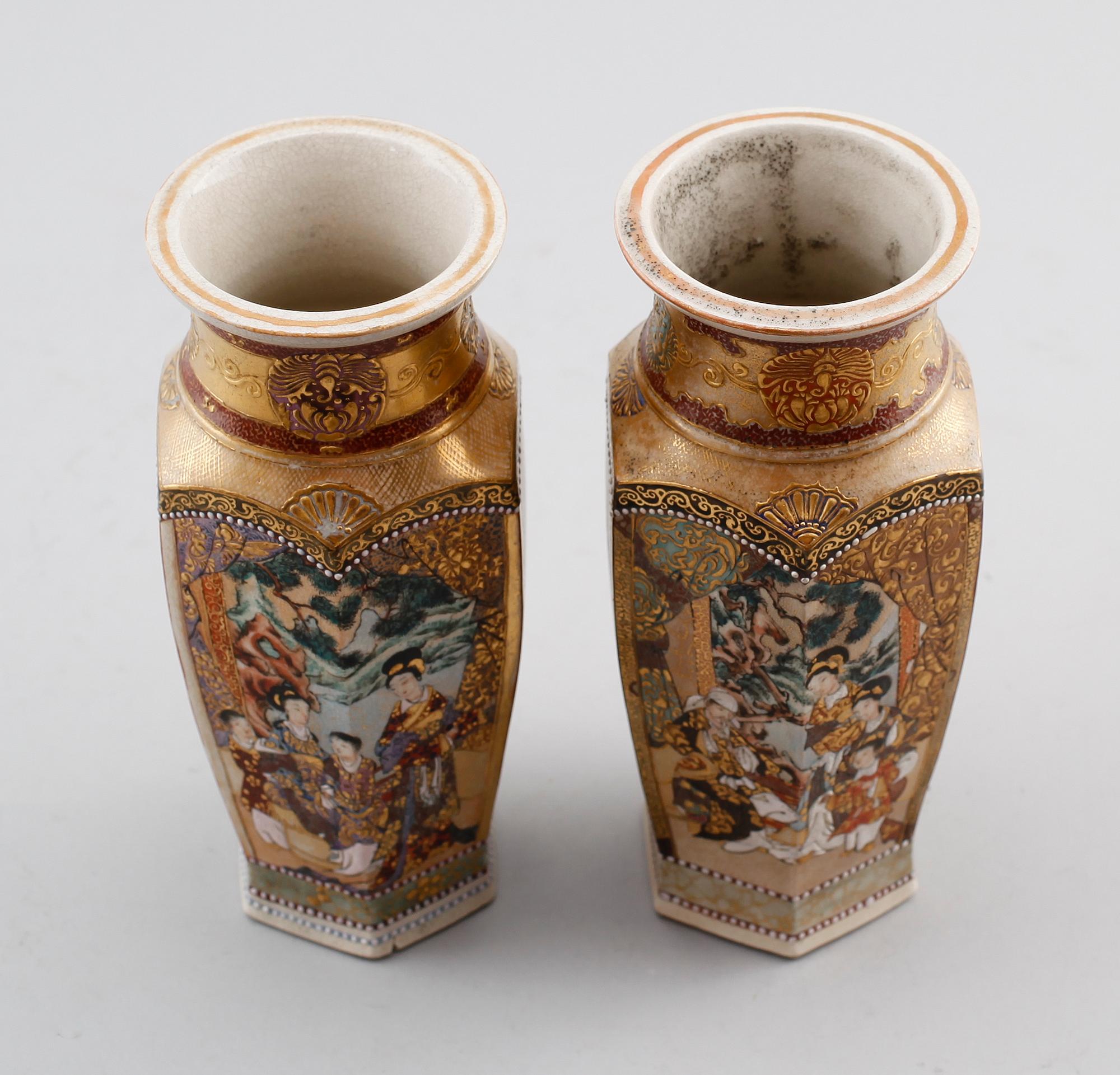 VASER, 1 par, Satsuma, Japan, 1800-/1900-tal.