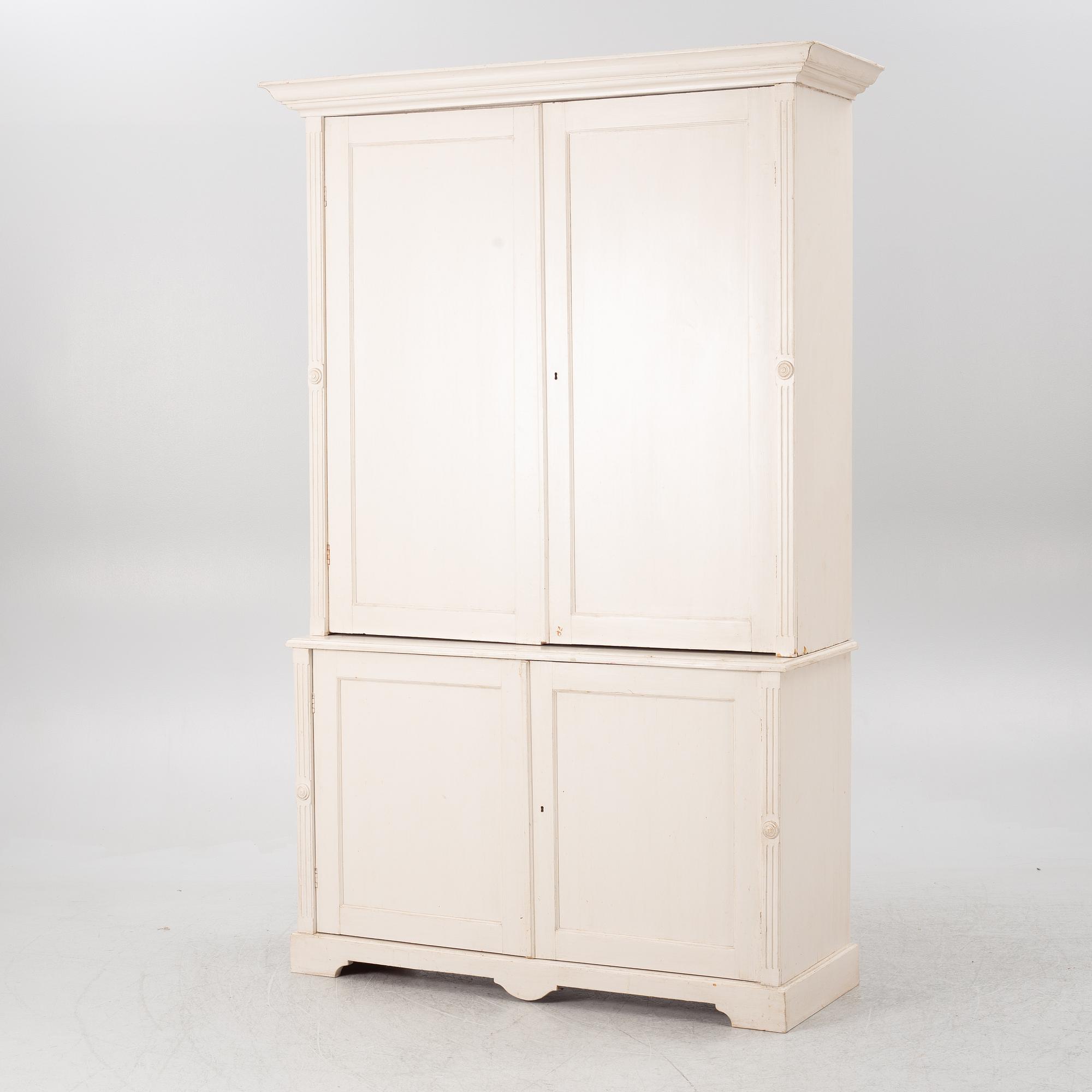 Skåp, tidigt 1900-tal.