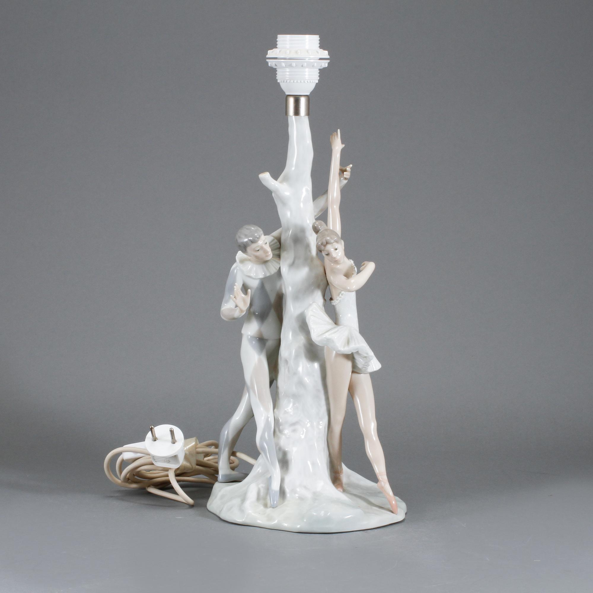 BORDSLAMPA, porslin, Lladro, 1900-talets andra hälft.