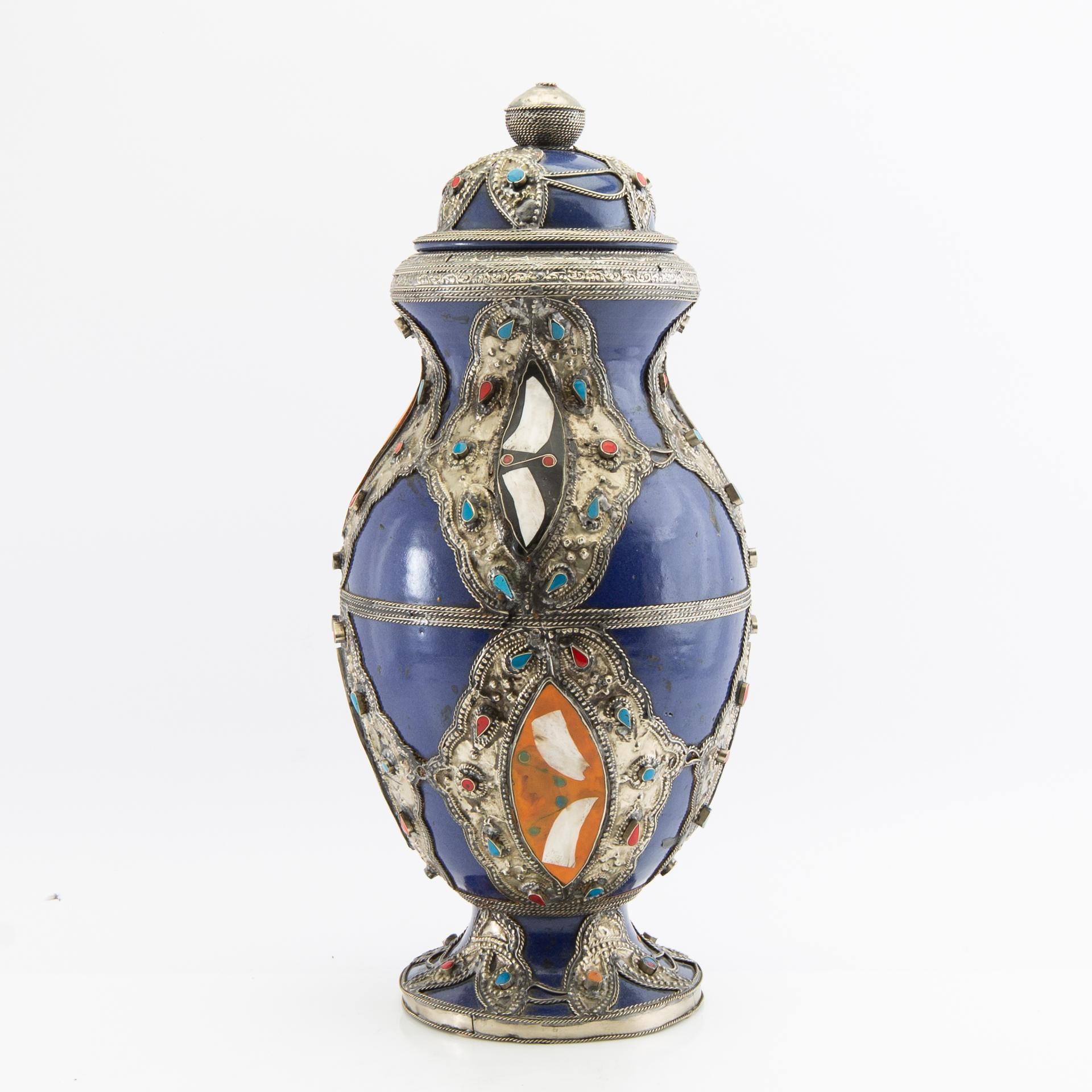 Urn with lid, Morocco (?), 20th century.