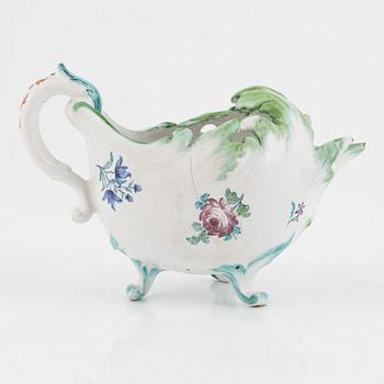 Rörstrand, a faience gravy pot, Sweden, 1760's.