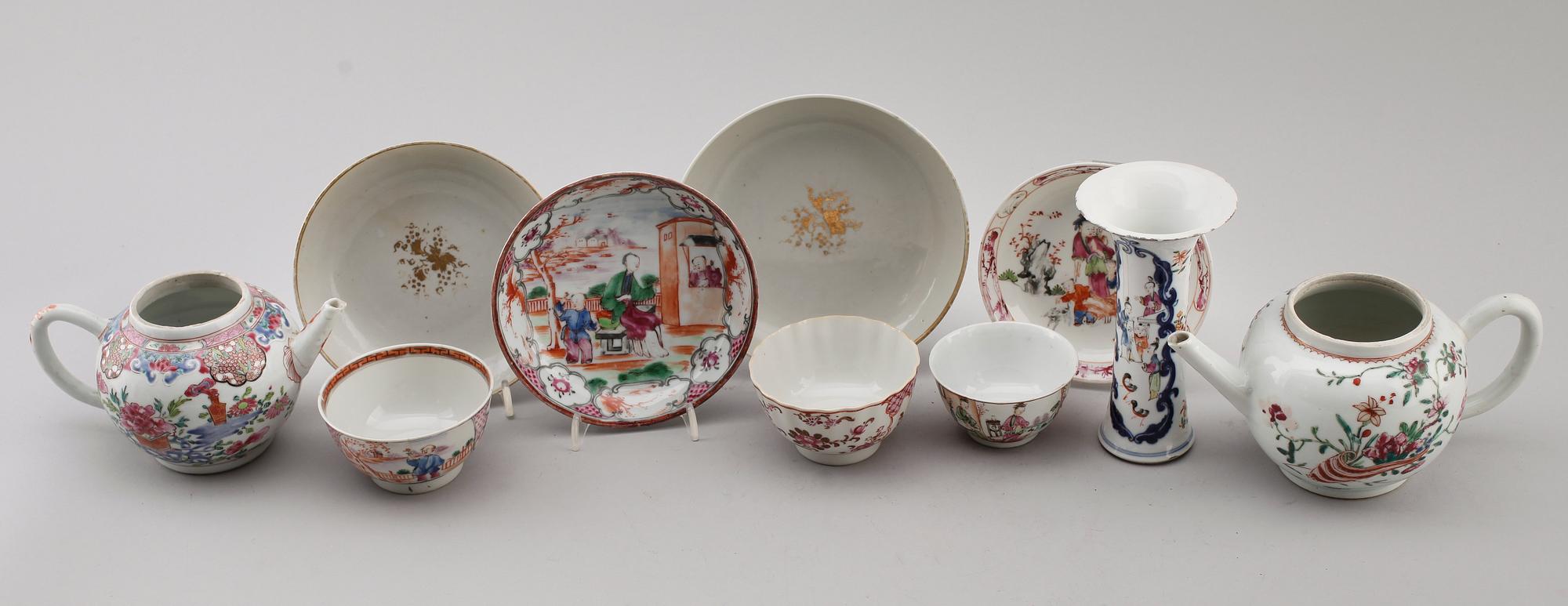 SAMLING KINESISKT PORSLIN, 9 delar, Qianlong 1736-1795.