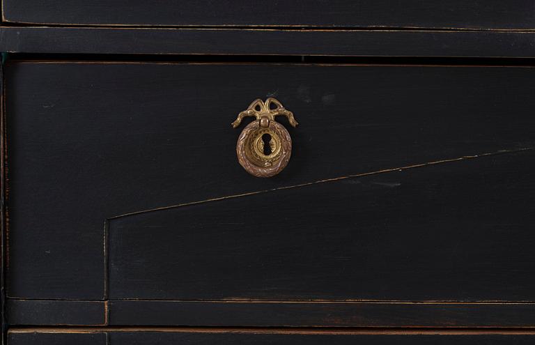 BYRÅ, sengustaviansk stil, 1800-tal.