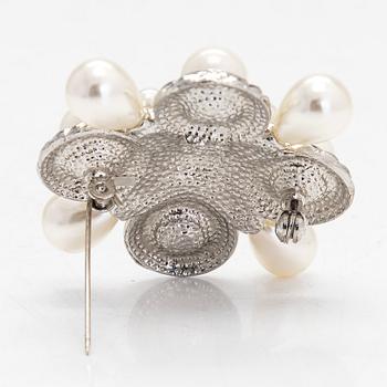 Chanel, a brooch, 2012.