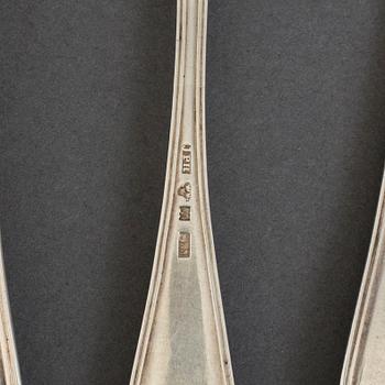 SERVISDELAR, 24 delar, "Gamal fransk", silver, olika mästare, Sverige, 1900-talets andra hälft. Totalvikt 928 gram.