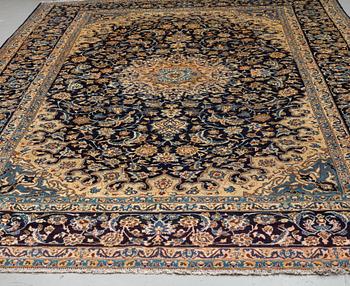 A CARPET. Najafabad, ca 500 x 300 cm.