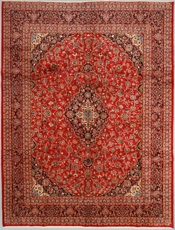 MATTA, Keshan, old, ca 380 x 296 cm.