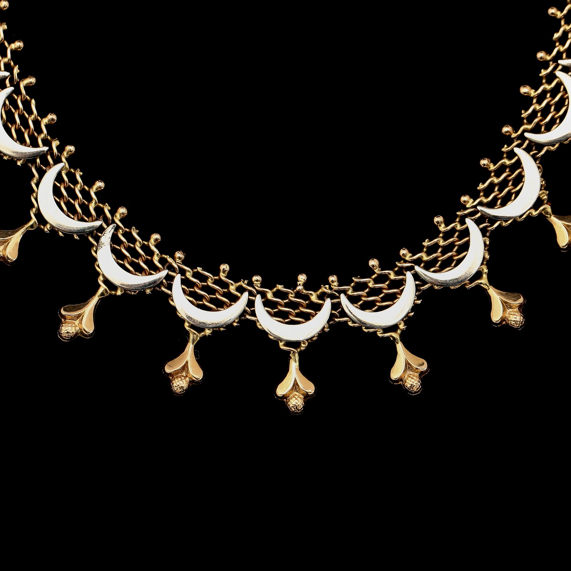 COLLIER, 18K tvåfärgat guld. Vikt ca 24 g.