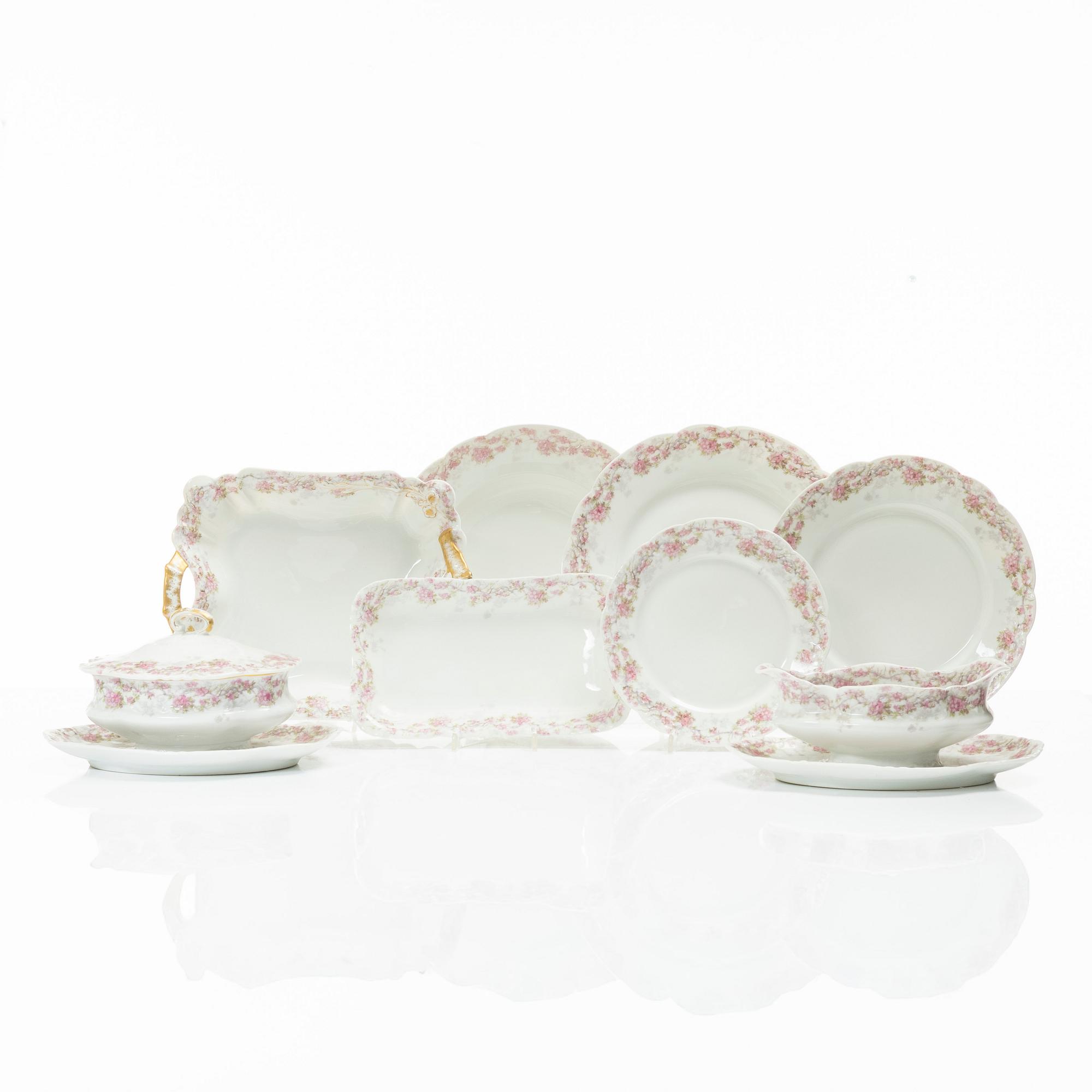 A 146-piece dinner service, Frank Haviland & Co, Paris Limoges, France, circa 1900.