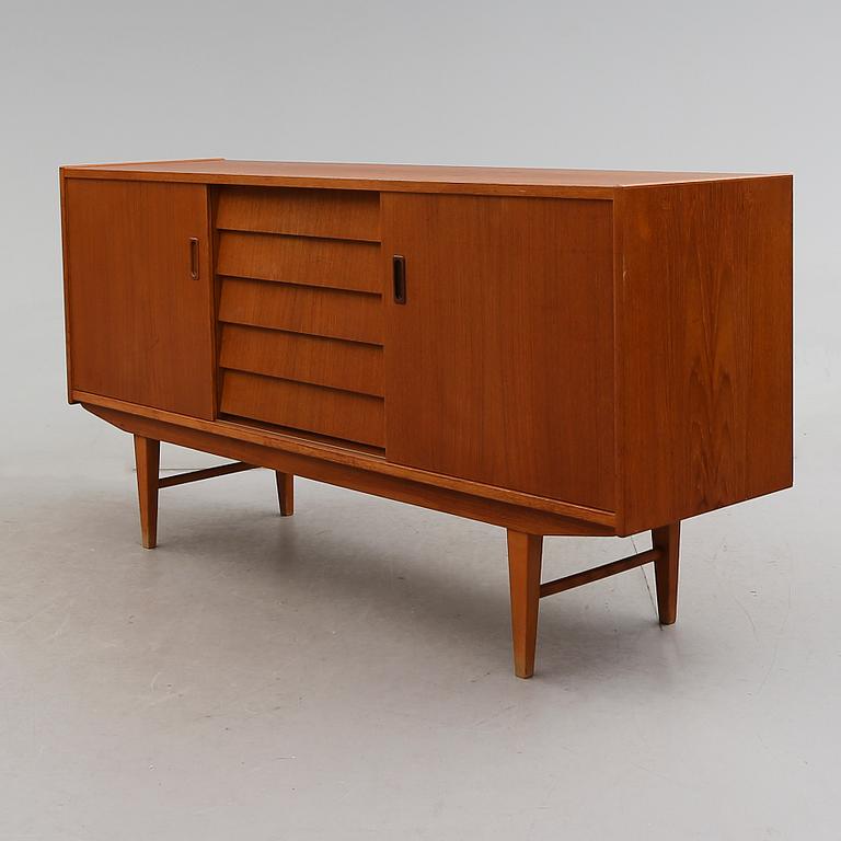 SIDEBOARD, 1900-talets andra hälft.