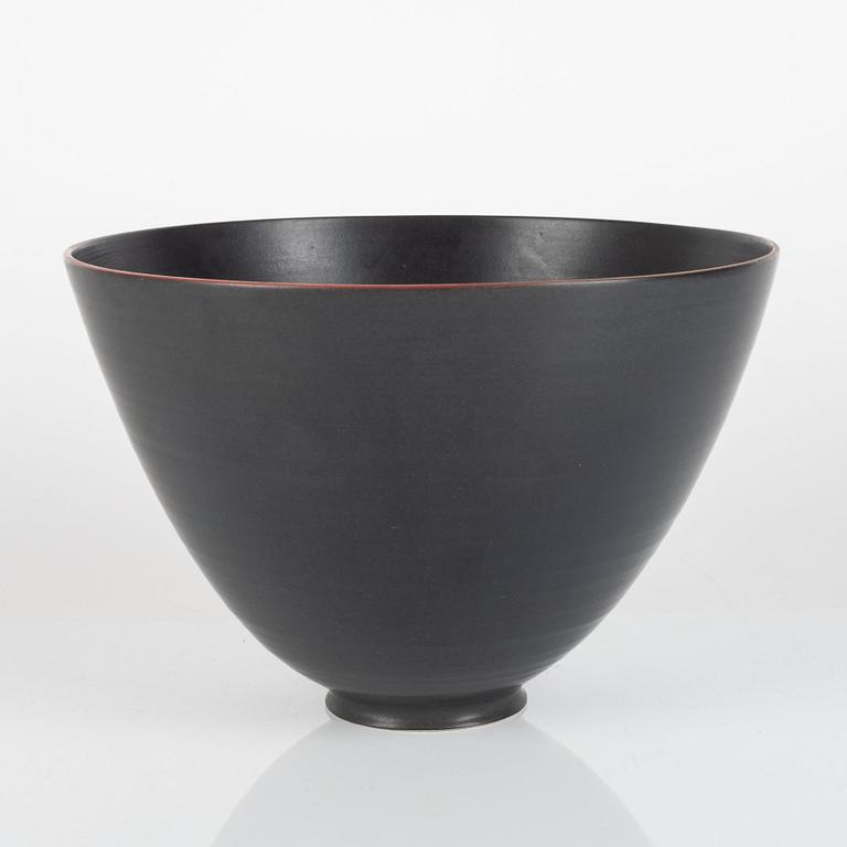 Ann-Sofie Gelfius, a pair of bowls, Sweden, circa 2000.