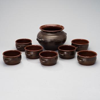 Redclay pot and 7 bowls by Erkki Stenius for Savitorppa 1970s.