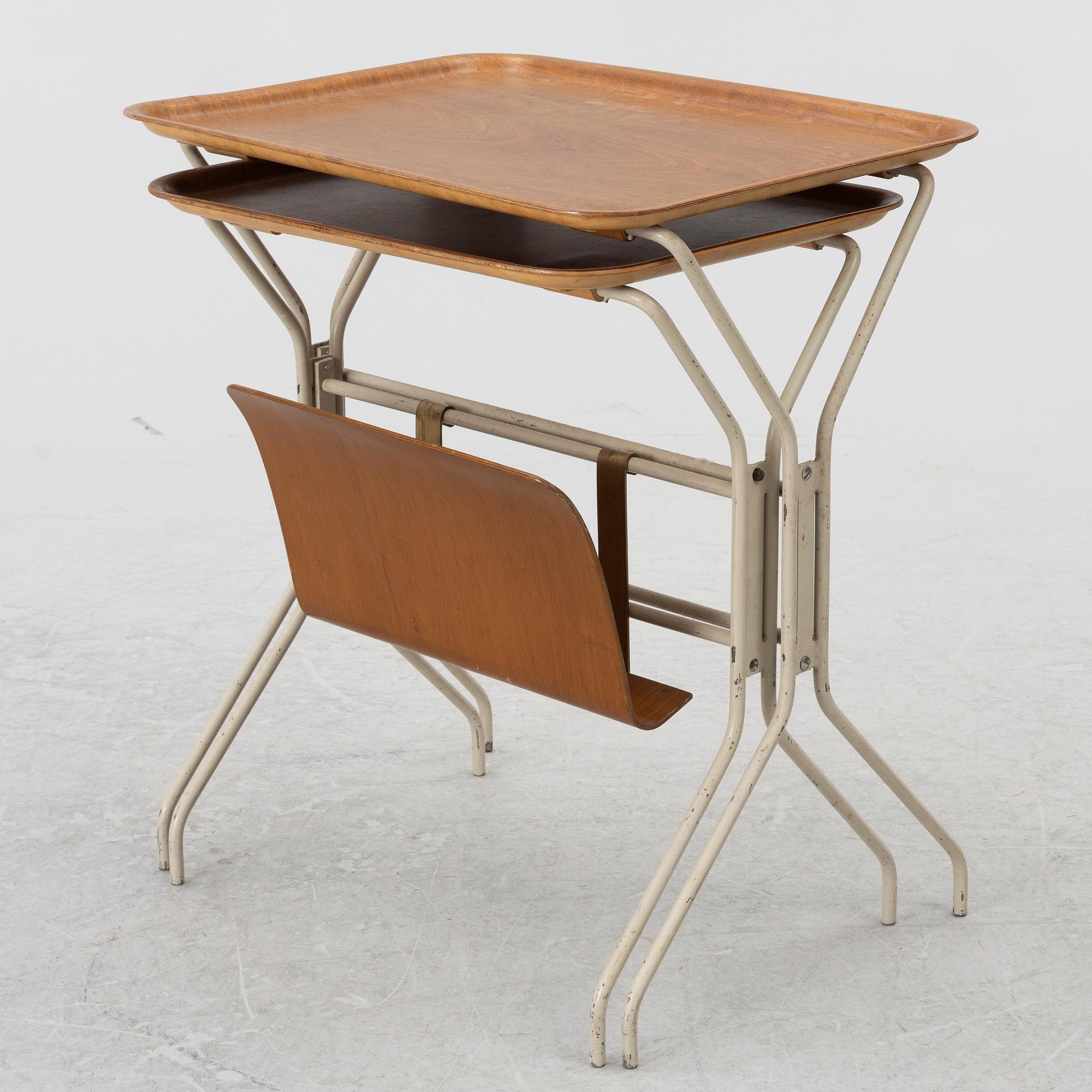 Elias Svedberg, satsbord med tidningsfack, två delar, ur "Triva"-serien, Nordiska Kompaniet, 1950-tal.