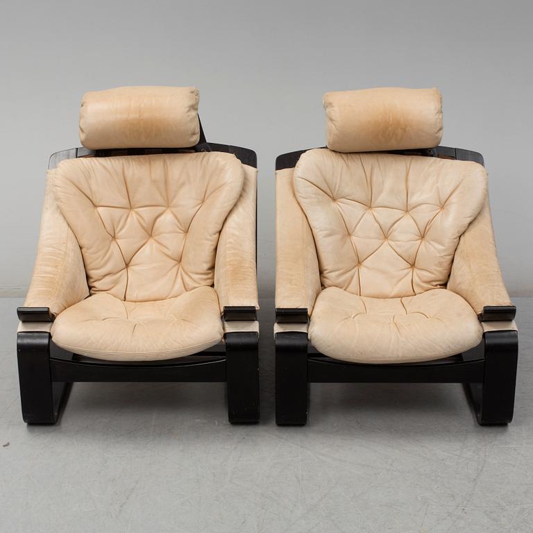 ÅKE FRIBRYTER, Nojatuolipari, "Kroken", Nelo Möbler, muotoiltu 1974.