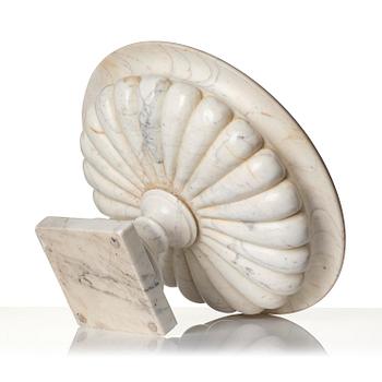 An Italian carrara marble tazza, 19th century.