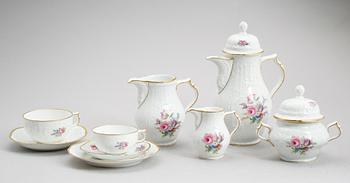 TE- OCH KAFFESERVIS, ca 45 delar, porslin, "Sanssouci", Rosenthal.
