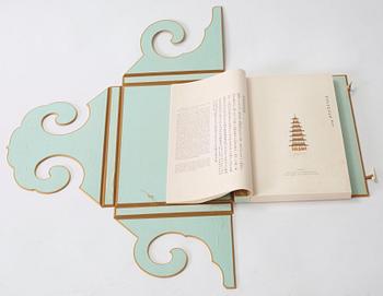BOK, Hsiang Yuan-Pien, "Noted Porcelains of Succesive Dynasties with Comments and Illustrations".