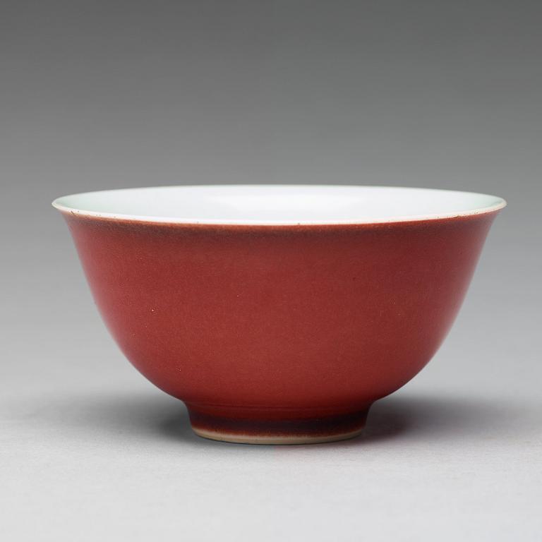 A 'sang de boef' glazed bowl, Qing dynasty (1644-1912), with Qianlong mark.