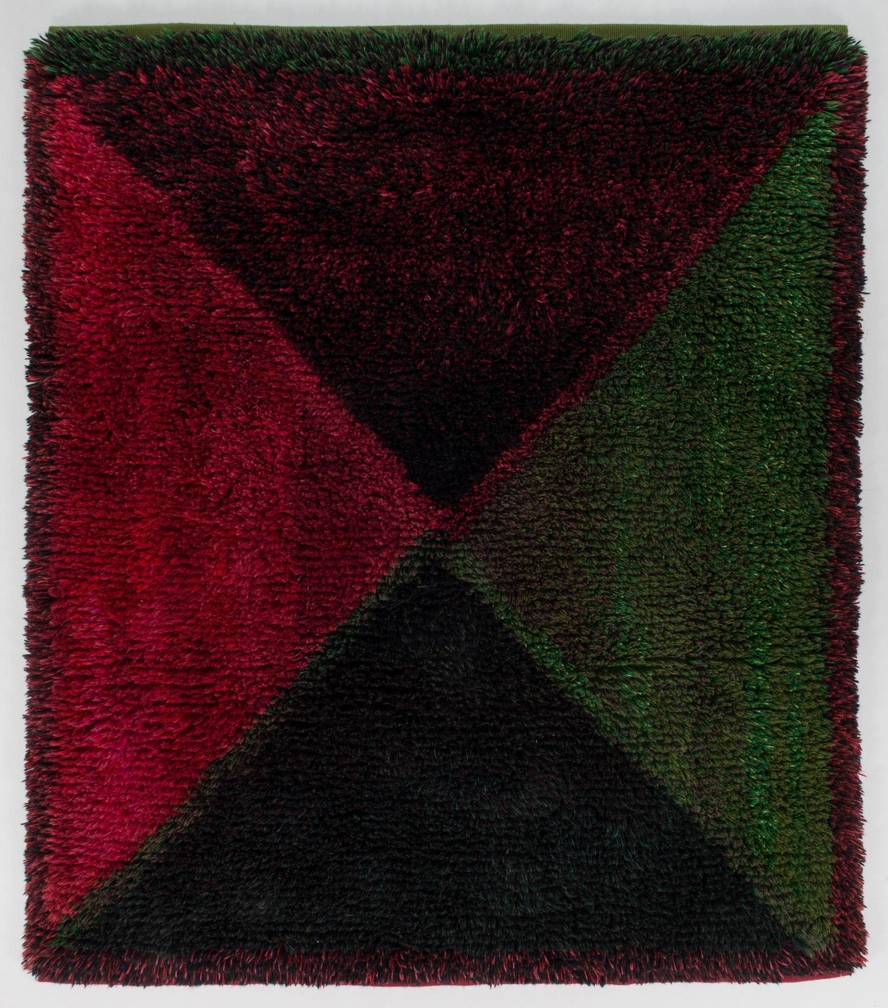 Uhra-beata Simberg-Ehrström, signeerattu ryijy/ryijymatto, Suomen käsityön Ystävät. Noin 143x125 cm.