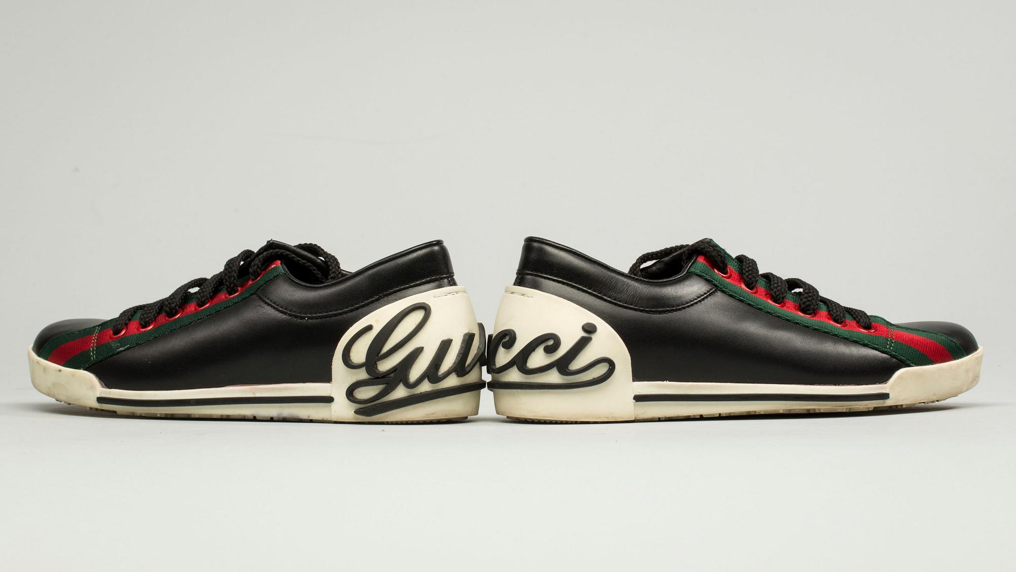 SKOR, Gucci.