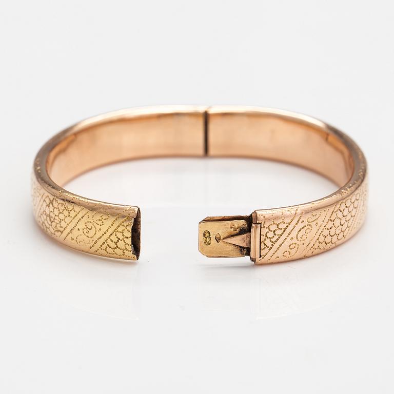 Alexander Edvard Tillander, Rannekoru, 14K kultaa. Pietari, vuosisadan vaihde 1800/1900.