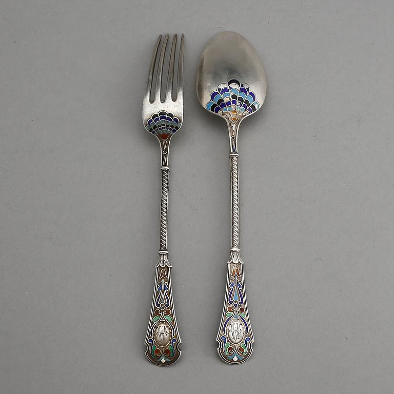 DESSERTGAFFEL och SKED, emalj och silver, David Andersen, Oslo, Norge. tot vikt ca 67 gram.