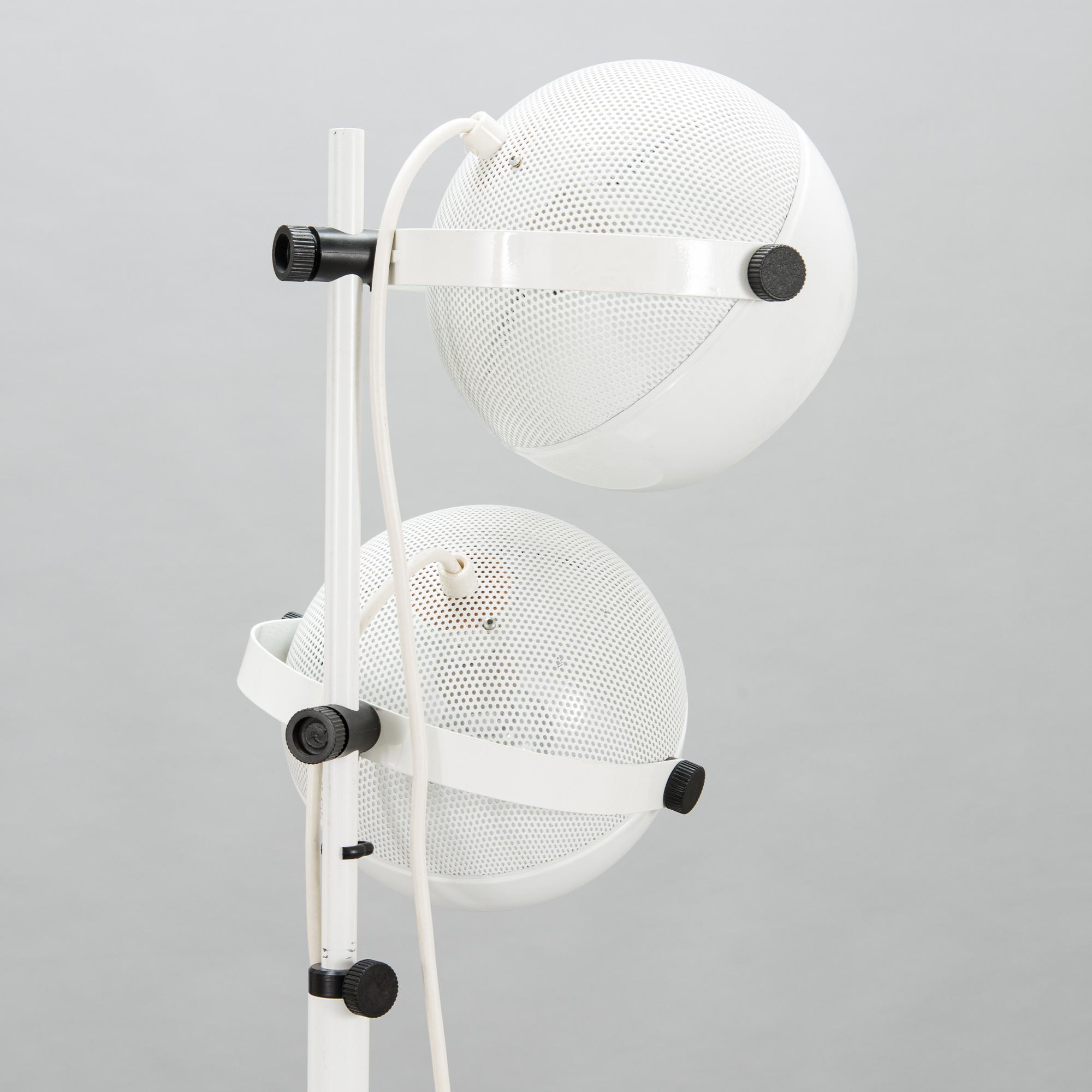 Heikki Turunen and  Klaus Michalik '5526 IP 20' floorlamp for Orno.