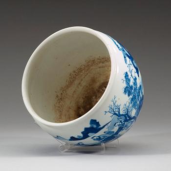 KRUKA, porslin, Qingdynastin med Chenghuas märke, 1700-tal.