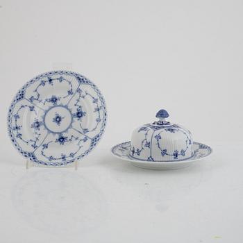 Royal Copenhagen, kaffeservis, 72 delar, porslin, "Musselmalet", Danmark.