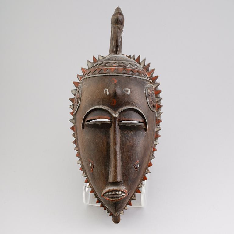 MASK, snidat trä, möjligen Senufo, Mali, Afrika.