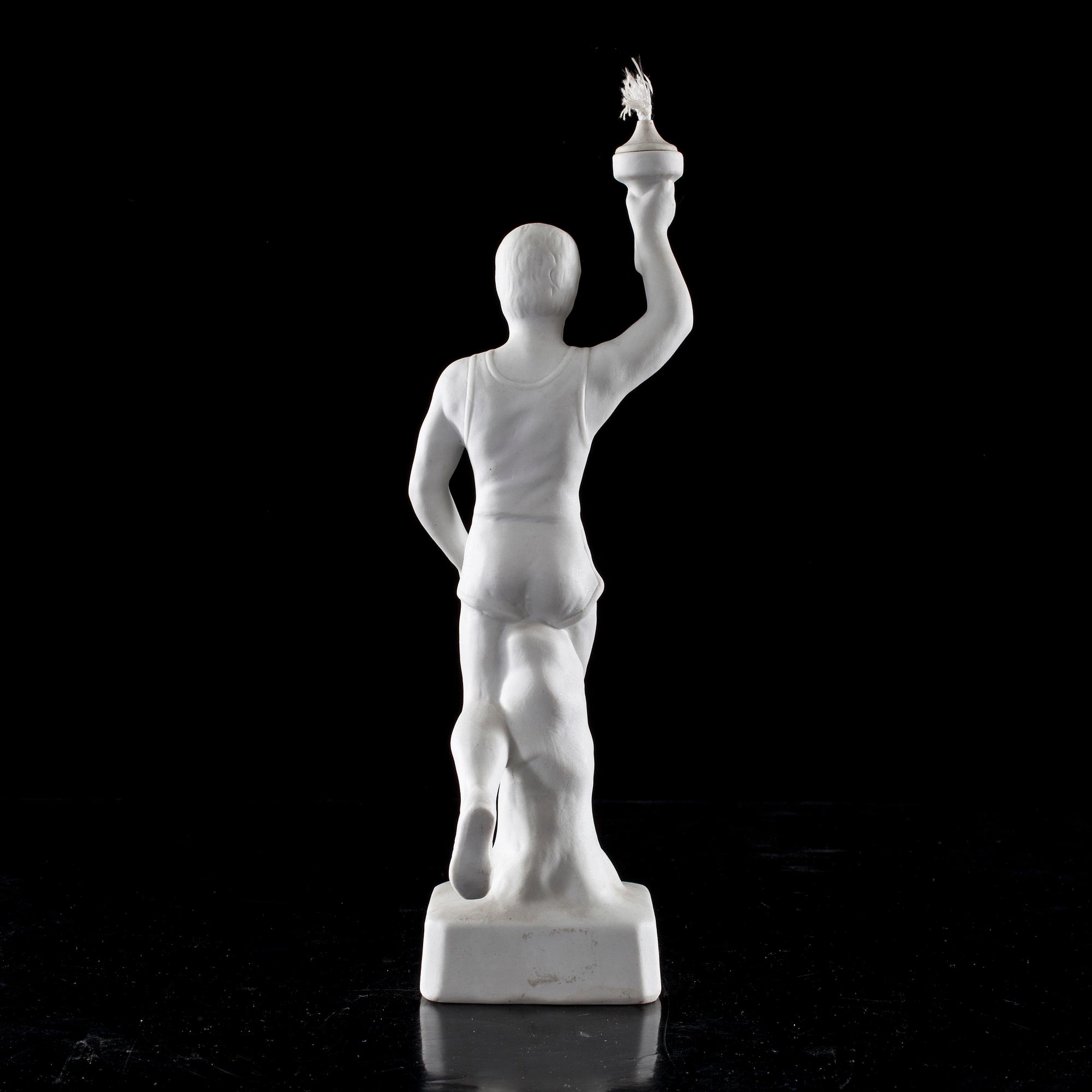 FIGURIINI / SOIHDUNKANTAJA, biskvii, Olympialaiset 1936, Berliini.