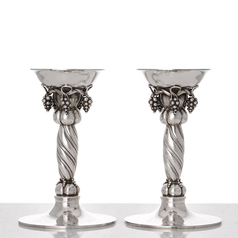 Georg Jensen, ett par ljusstakar, Köpenhamn 1996, sterling silver, designnr 263B.