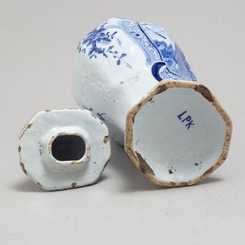 URN WITH COVER, faience, Delft, 18th century.