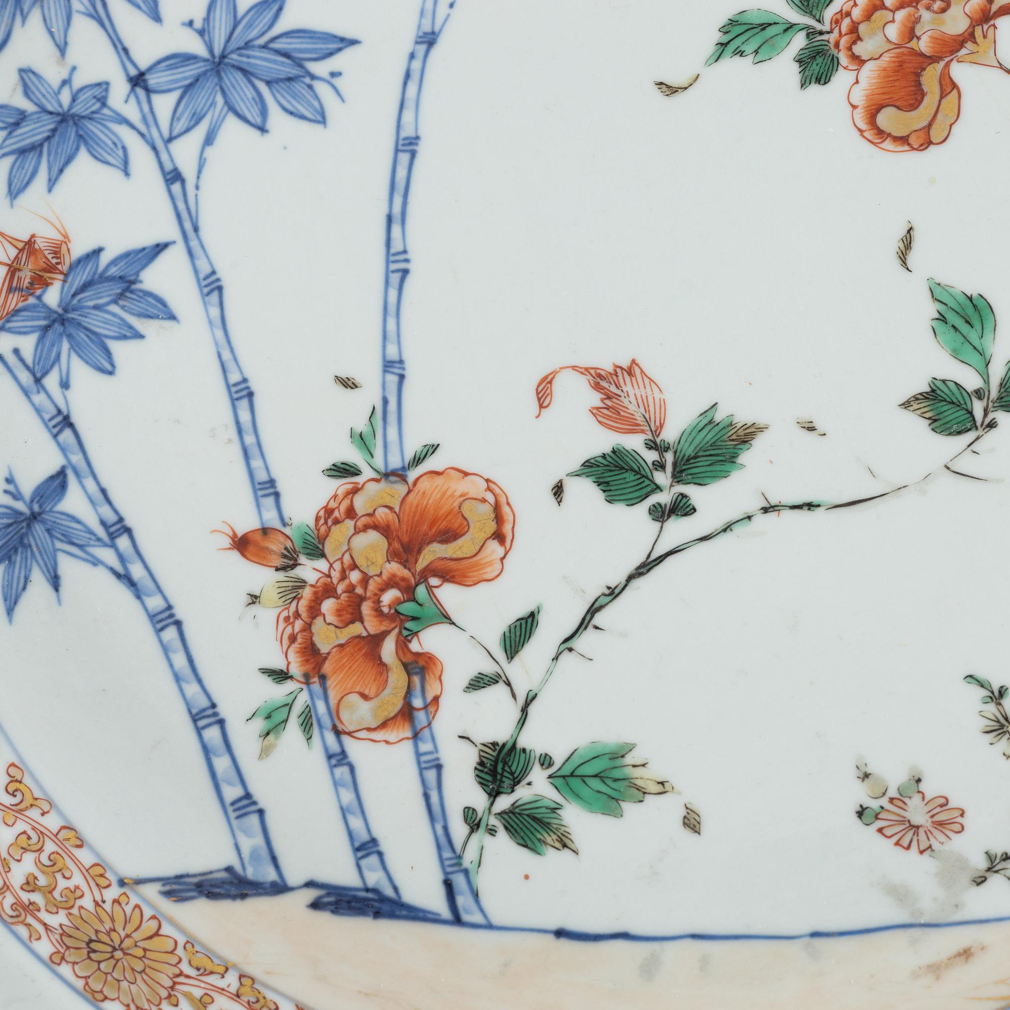A Chinese Imariverte dish, ealry 20th Century.