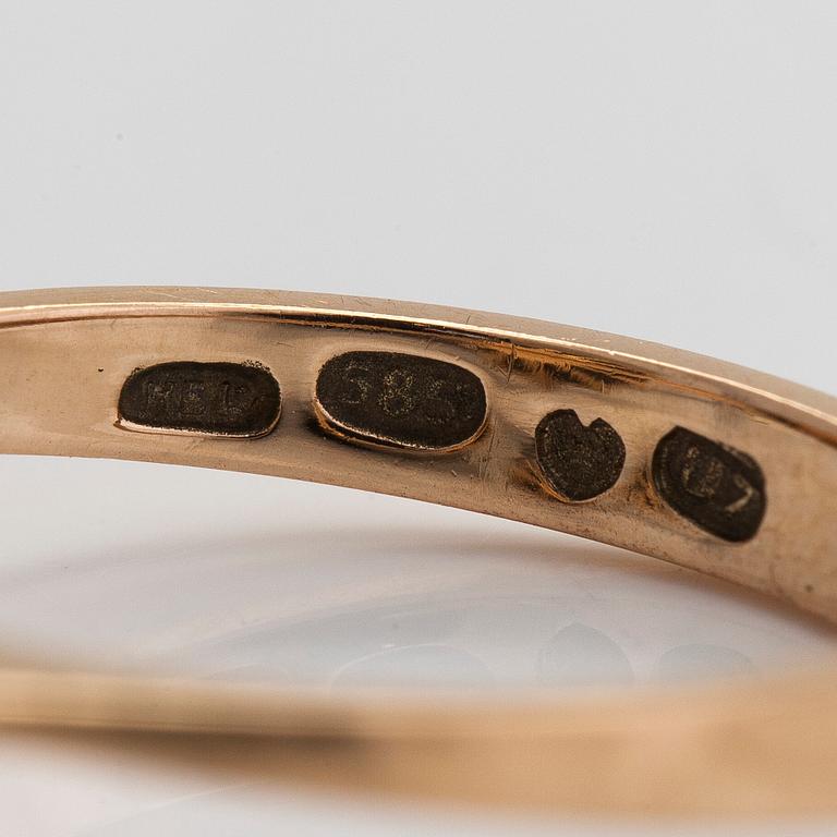 Ring, 14K guld och turkoser, H. Lahtinen & Co, Helsingfors 1973.