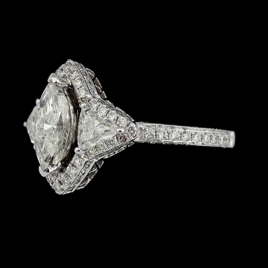 RING, 18K vitguld, diamanter tot ca 2.09 ct.