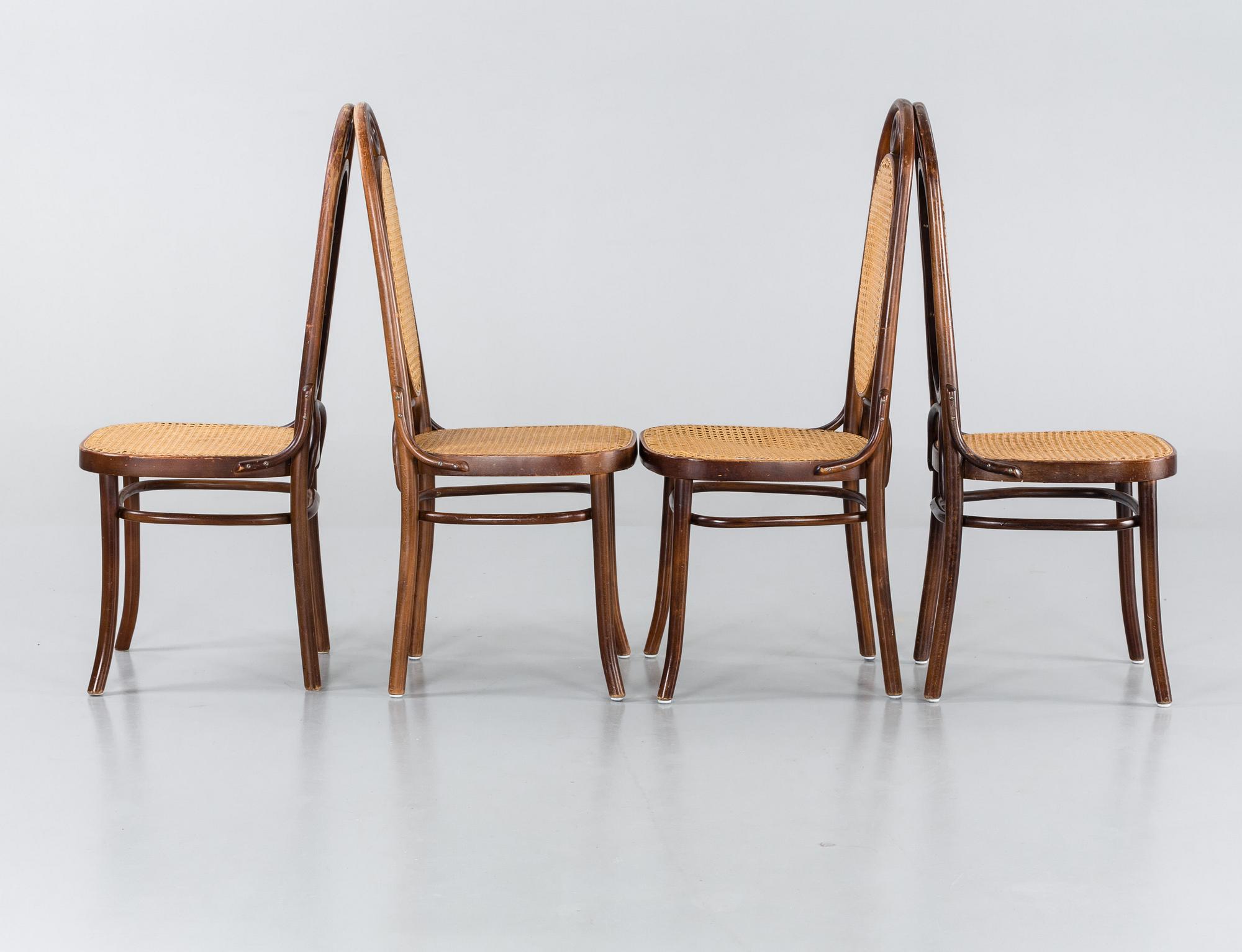 STOLAR, 4 st Thonet-typ. 1900-talets första hälft.
