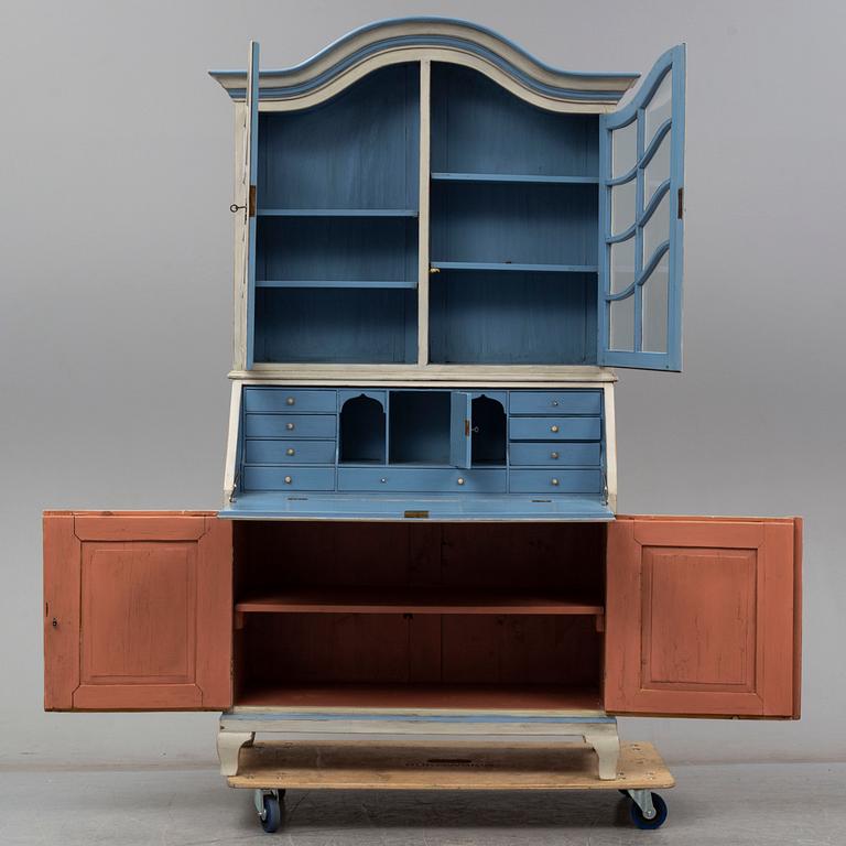 A 19th-20th century cabinet.