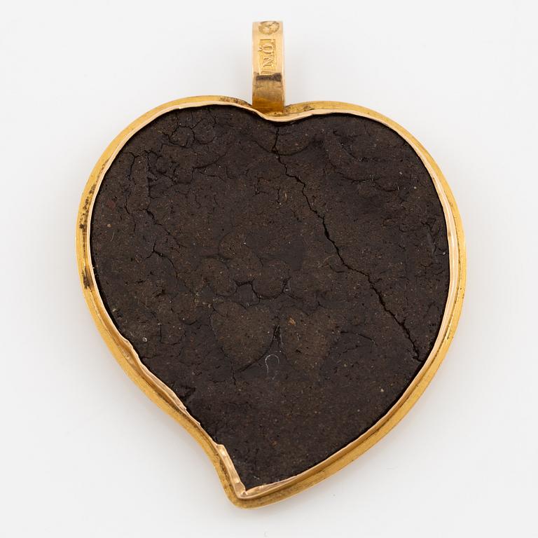 Hänge, antik keramik innefattad i 18K guld, Grand tour souvenir, 1800-tal.